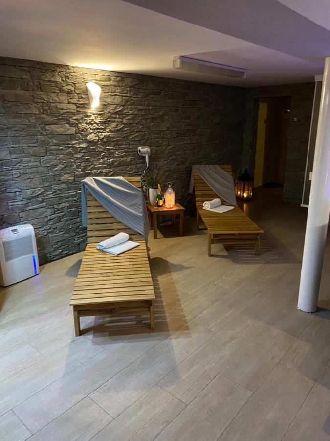 Hotel Slanicky Dvor à Námestovo Extérieur photo