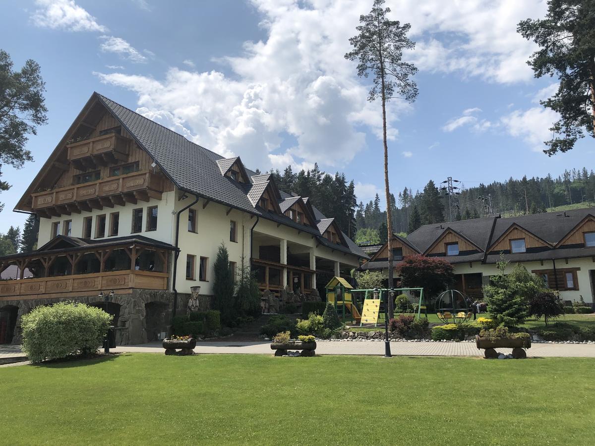 Hotel Slanicky Dvor à Námestovo Extérieur photo