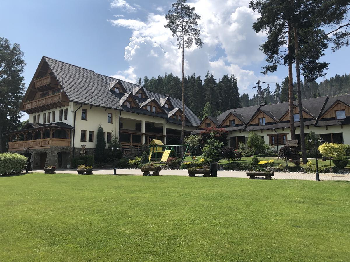 Hotel Slanicky Dvor à Námestovo Extérieur photo